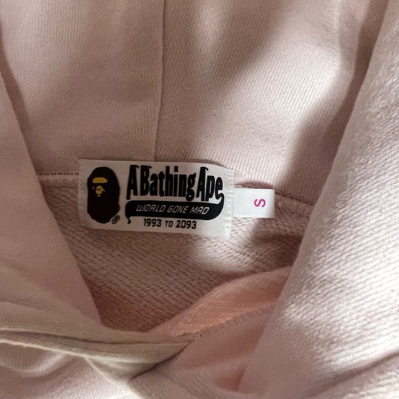 (In store only) Bape Hoodie *Rare* - Picture 5 of 8